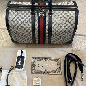Gucci Savoy Gigi supreme large duffel bag made in Italy NWT
